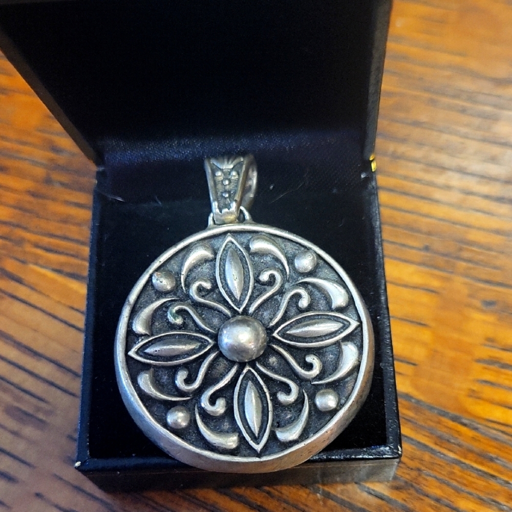 Elegant Silver Pendant
